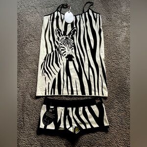 NWT - WILD HABITAT ZEBRA SET! CAMI & BOY SHORTS! Size XL. Stretchy!